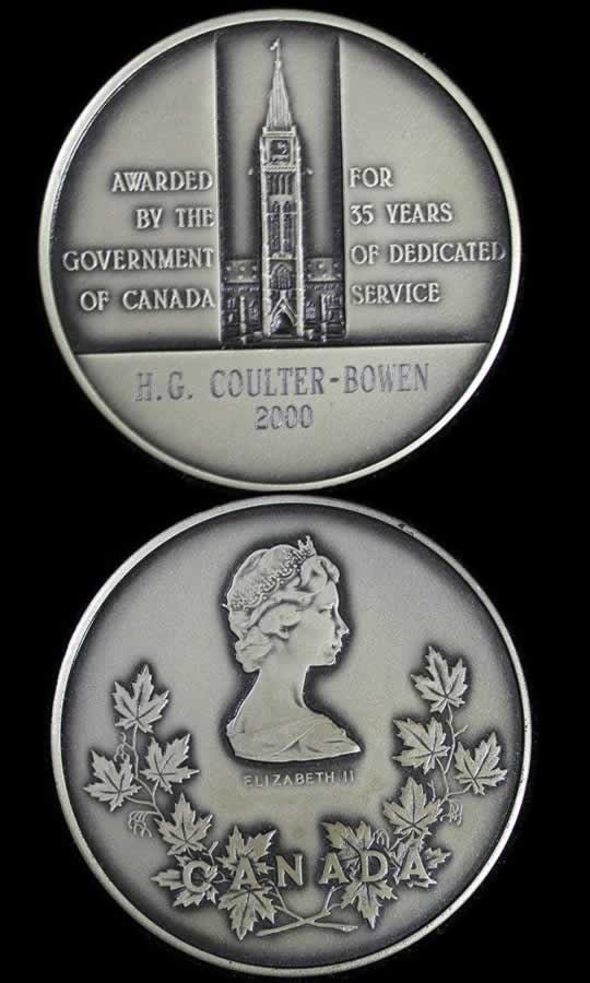 item384_A late issue Government of Canada 35 Year Long Service Medal.jpg